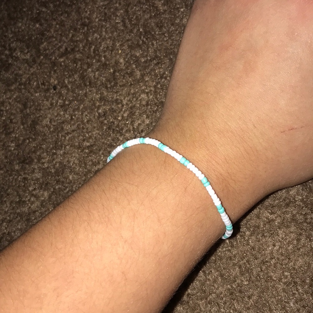 simple bead bracelet